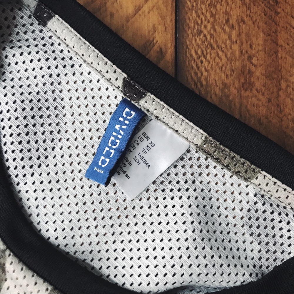 H&M Camo T-Shirt Dress - Picture 6 of 6